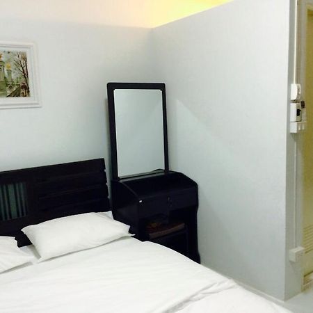 Bann Bunga Inn Bangkok Eksteriør bilde